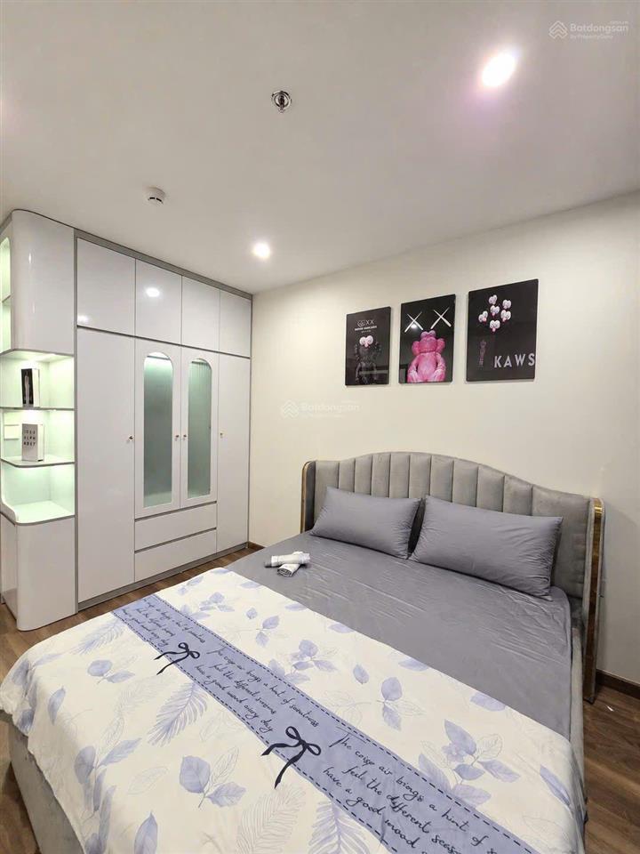Cho thuê 2n2vs full đồ toà zurich1 giá 10,5 triệu đóng 1 tháng 1 lần