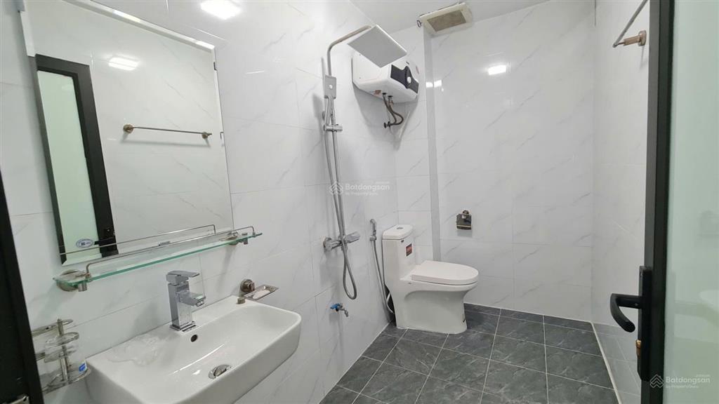 Bán căn 2 tầng full nội thất tại trung tâm phường nông trang tỉnh phú thọ