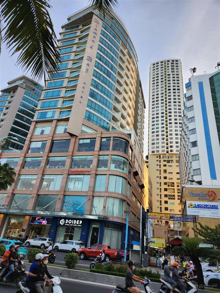 Cho thuê căn góc view biển gold coast nha trang