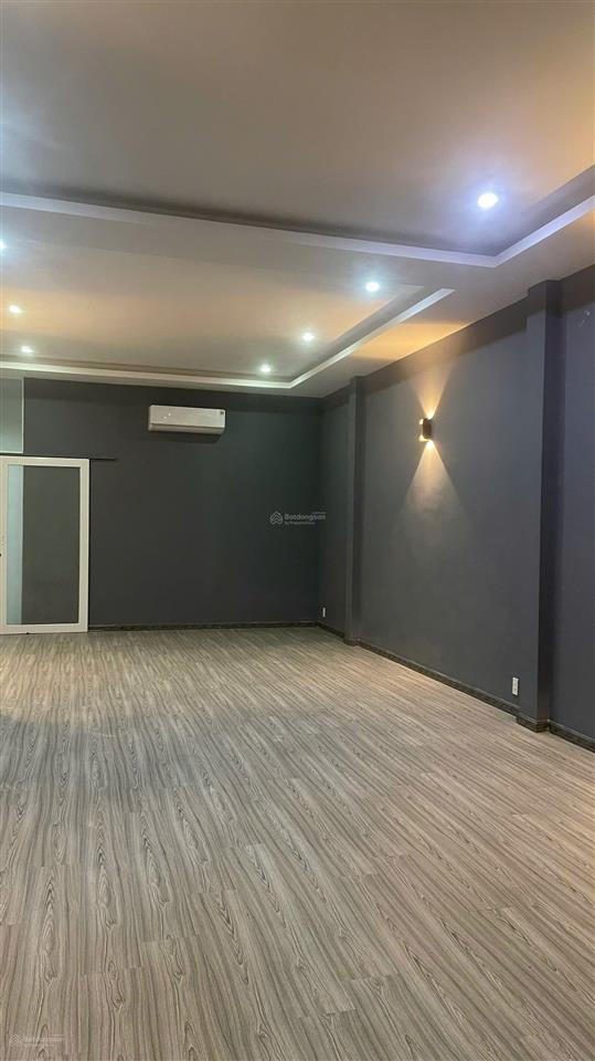 Nhà mặt tiền nguyễn thị minh khai có sẵn dòng tiền cho thuê