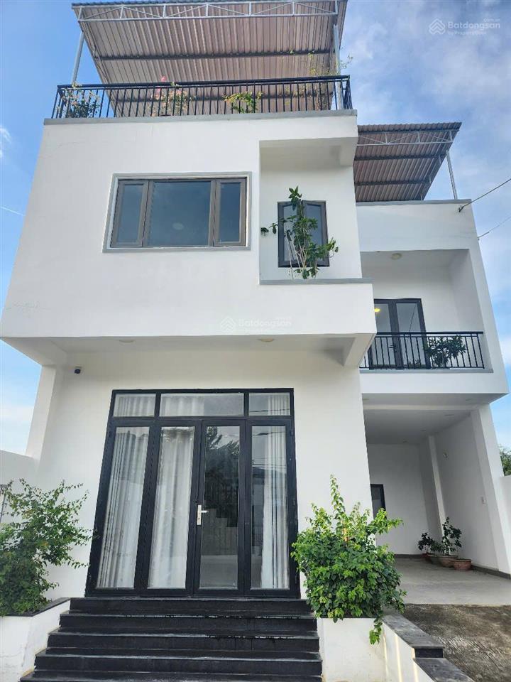 Nhà 179m2 xây 2.5 tầng còn mới đường hương lộ 46 trung tâm xã vĩnh trung