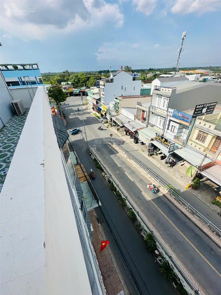 Cần bán khách sạn gần quảng trường xã tháp mười, hỗ trợ vay ngân hàng