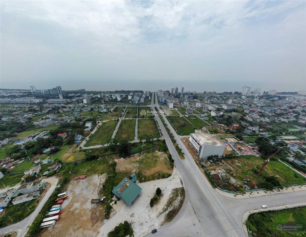 Chính chủ cần bán lô liền kề view biệt thụ trung tâm dự án giá 16tr/m2 dự án flc sầm sơn 0969 727 ***