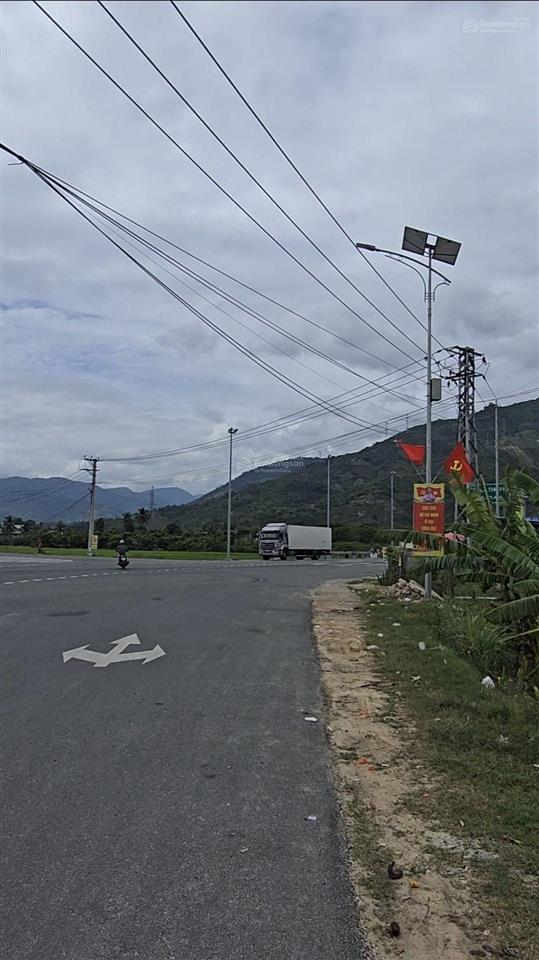 Ngõ vào tp  nha trang đất 52m mặt tiền lô góc 2428m2 giá 14,5 tỷ thổ cư 100%
