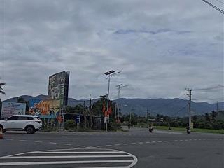 Bán đất 14,5 tỷ thổ cư 2428m2 góc ngã tư  2 mặt tiền 52m đầu ngõ vào tp nha trang