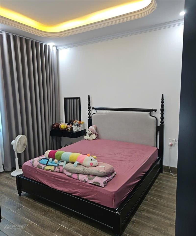 Nhà 3 tầng lô góc 135m2 thành phố hoa lư ninh bình. ngôi nhà được thiết kế vô cùng đẹp