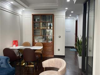 Cho thuê liền kề san hô 5 tầng thang máy full đồ đẹp, vừa ở vừa kinh doanh, 35tr/th vin1 gia lâm