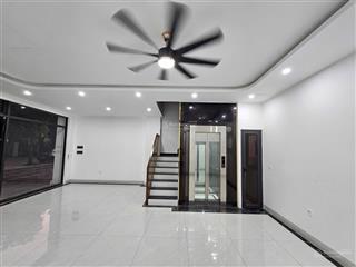 Cho thuê liền kề sao biển 140m2, hoàn thiện 5 tầng có thang máy giá 23tr/th vin1 gia lâm