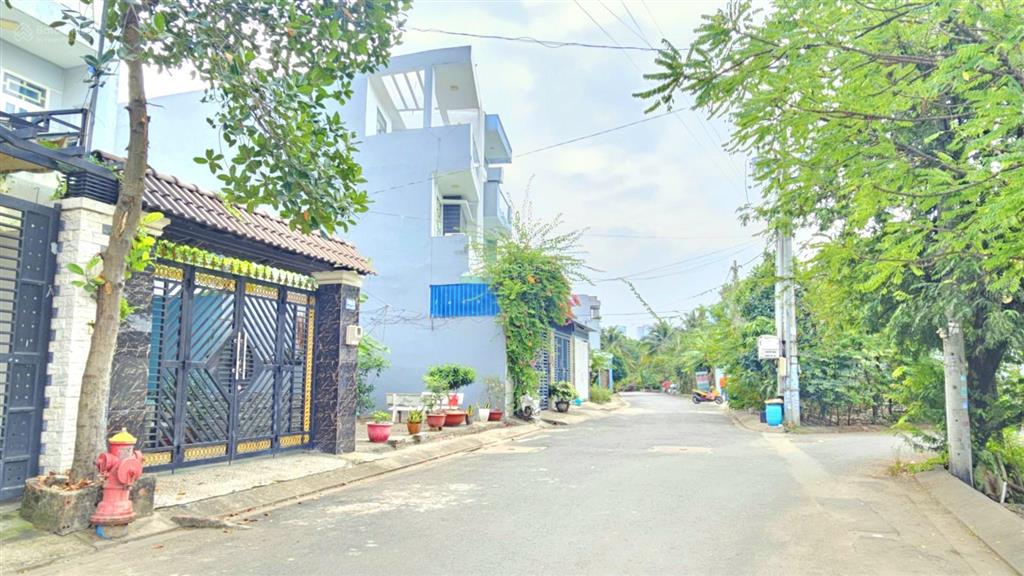 Bán lô góc 2 mặt tiền dt 890m2 sát vinhomes quận 9. lô góc phù hợp phân lô, làm biệt thự