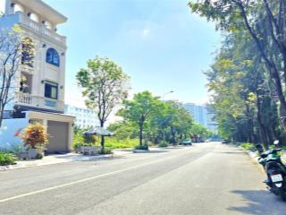 Bán đất đường liên phường, phú hữu q9. dt 108m2 đường 12m thông thoáng.