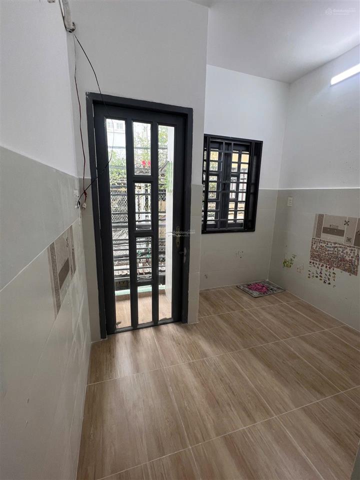 Cần bán nhà hẻm khu dân cư hiện hữu, gần chợ 1 trệt 1 lầu / 25m2