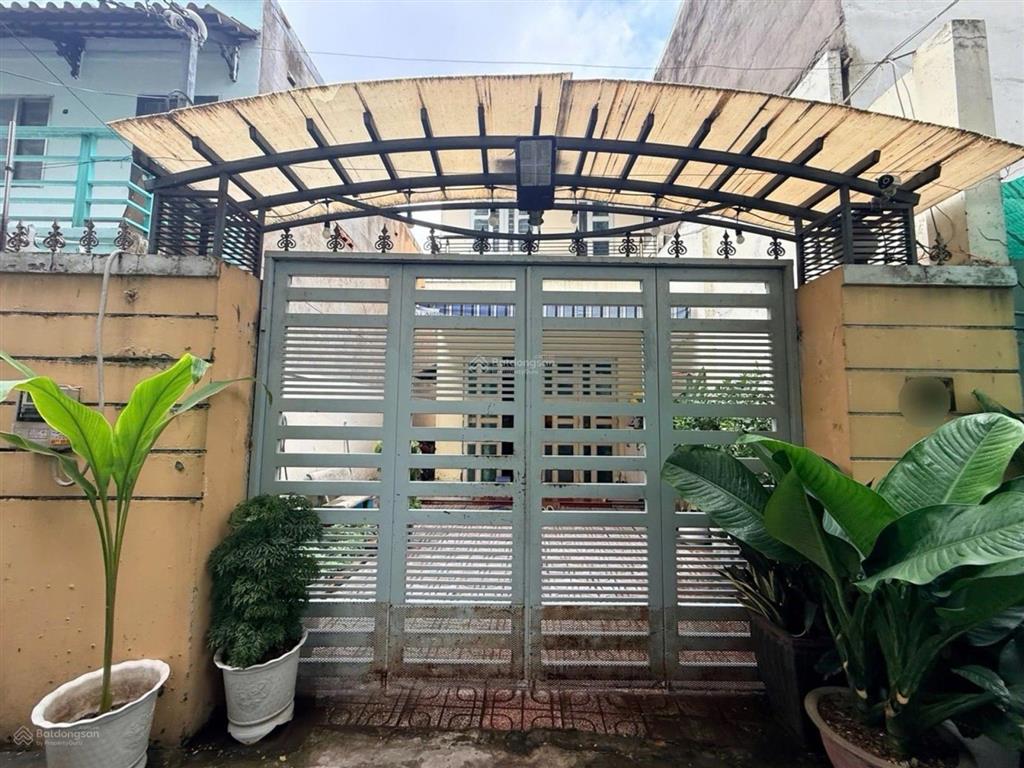 Bán nhà 2 tầng btct  nguyễn thị thập quận 7  dt 5x25  cách mt 50m  giá 70tr/m2  nhỉnh 9 tỷ