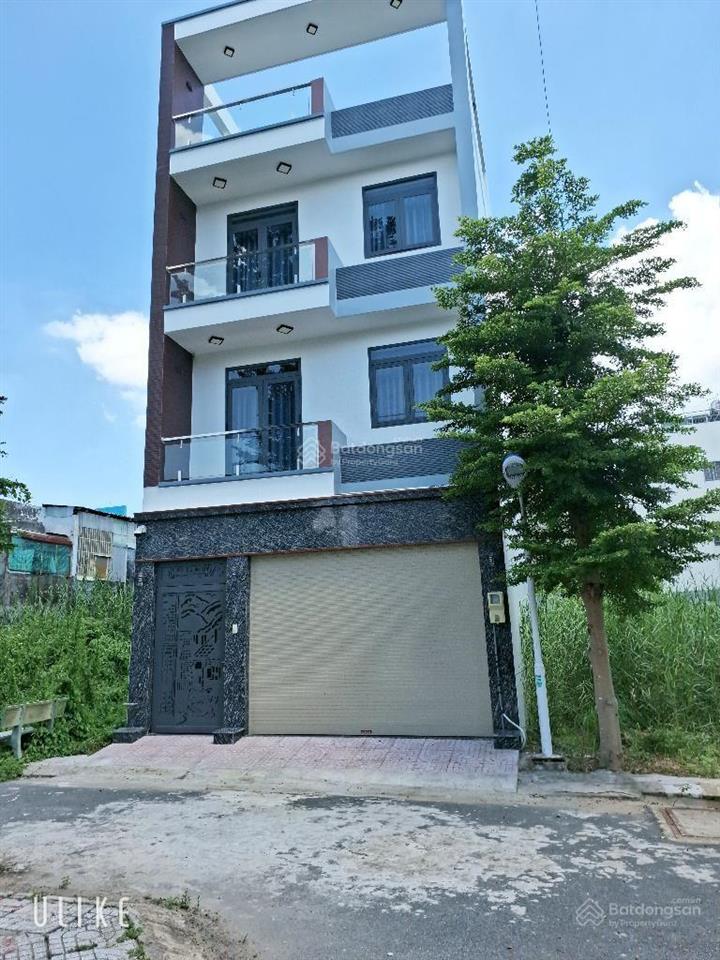 Bán nhà mới 4 tầng ở ngay  kdc đồng bộ  xe hơi ngủ trong nhà  dt 6x14  nhỉnh 6 tỷ
