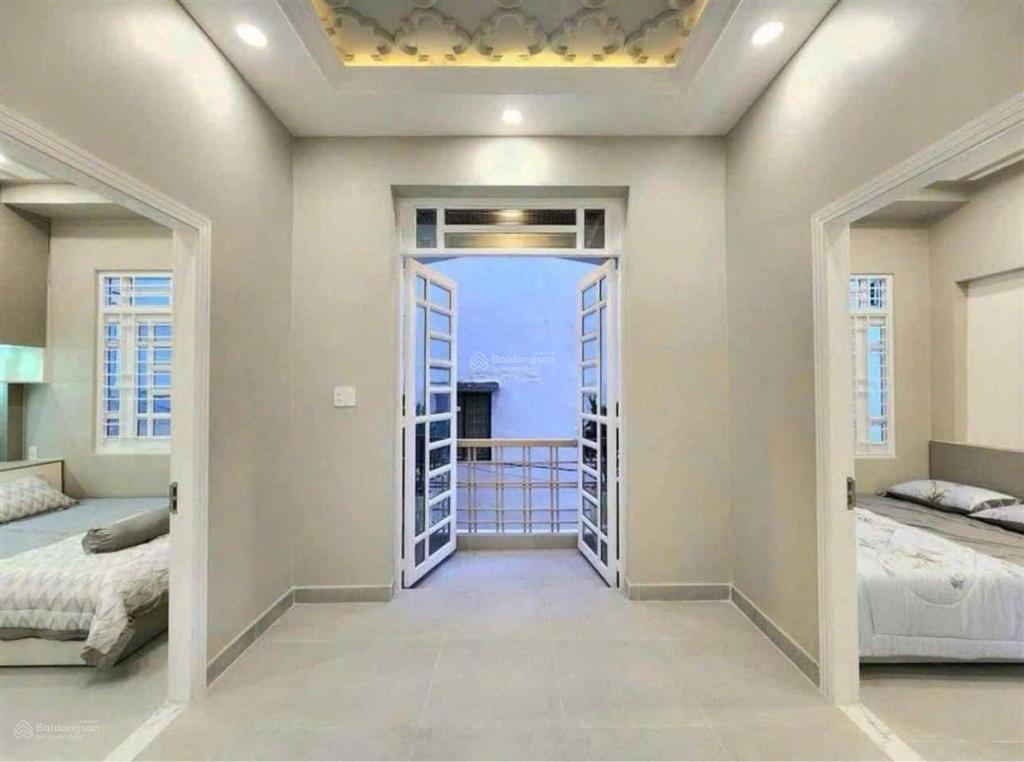 Bán nhà mới ở ngay btct  đường lý phục man quận 7  ngang 9m  gần hxh  nhỉnh 6 tỷ