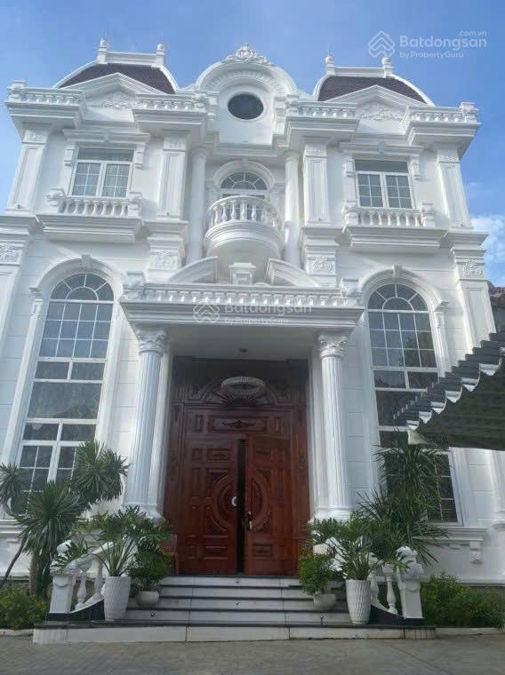 Bán biệt thự 146e nguyễn văn hưởng, quận 2, khu compound cao cấp thảo điền, 17m x 50m, 777m2