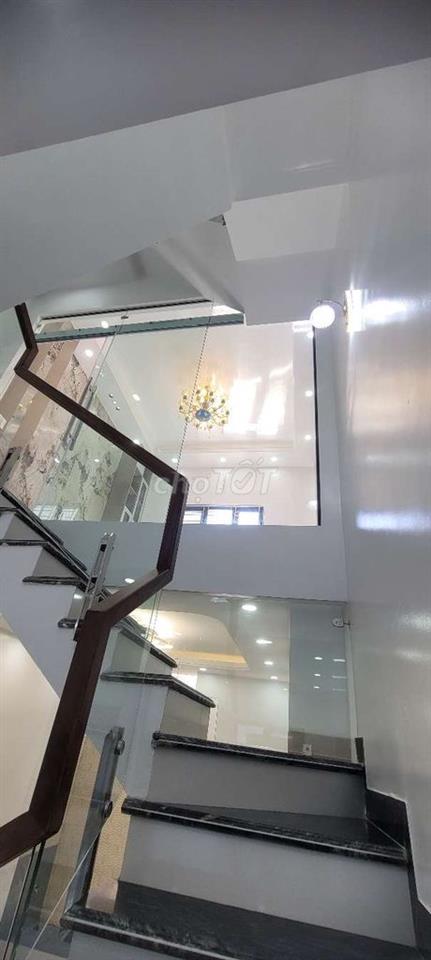 Mình muốn bán nhà 4 tầng độc lập
