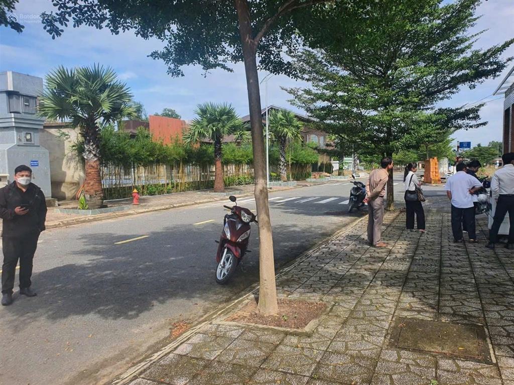 Cần bán nhanh lô đất 112m2, gần trường đại học việt đức  giá 1 tỷ 4