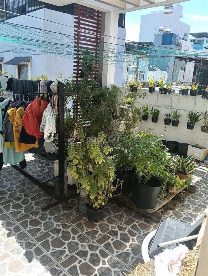 Bán nhà đang ở 