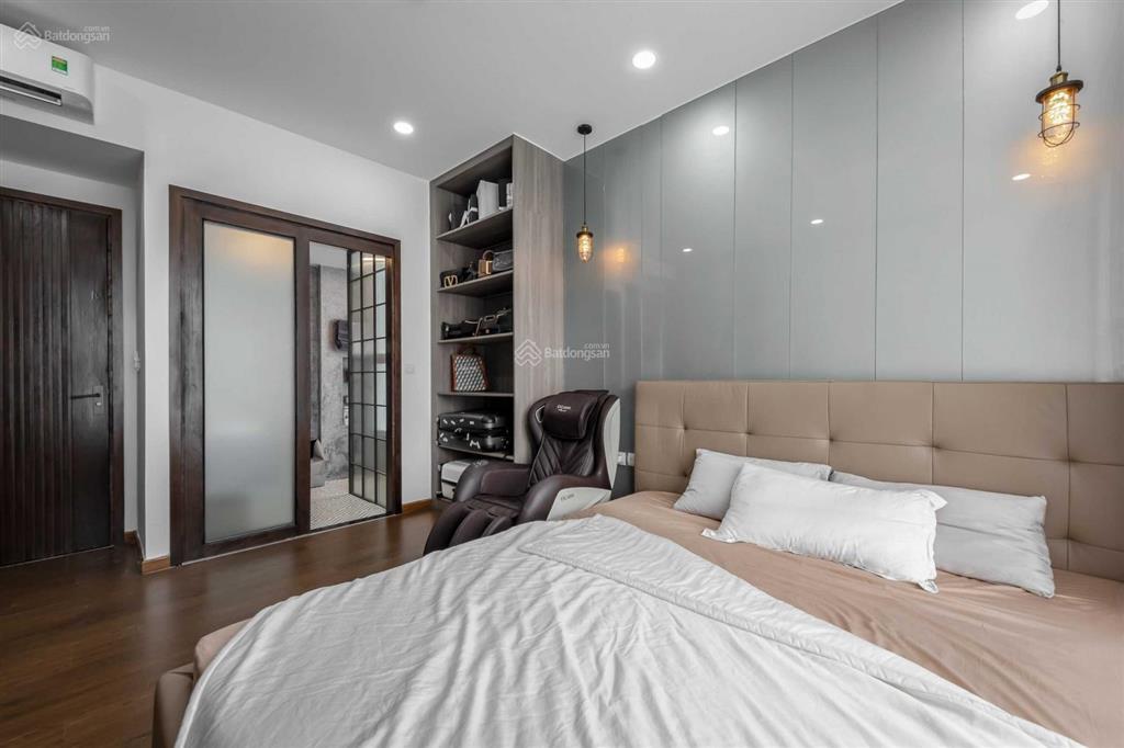 Bán gấp căn hộ chung cư garden gate 75m2, 2pn, giá 7 tỷ. 0933 033 *** thái. view đẹp. chuẩn bị có sổ