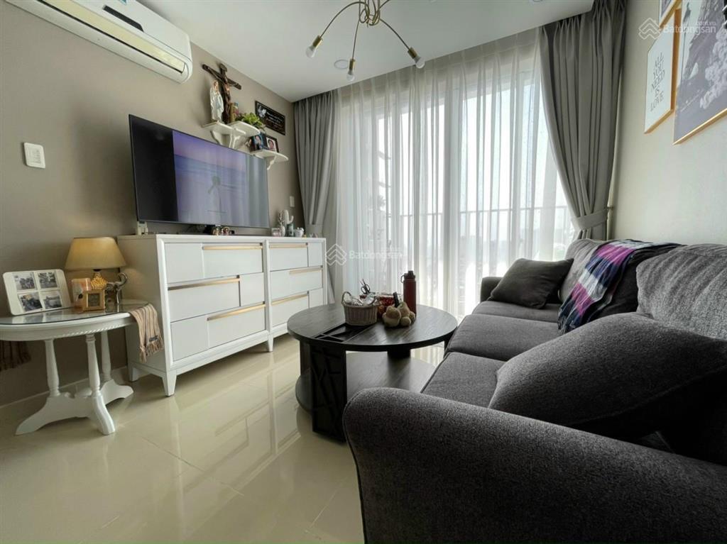 Cần bán gấp ch chung cư him lam, 97m2, 2pn, giá 5.3 tỷ. 0933 033 *** thái. e còn nhiều diện tích