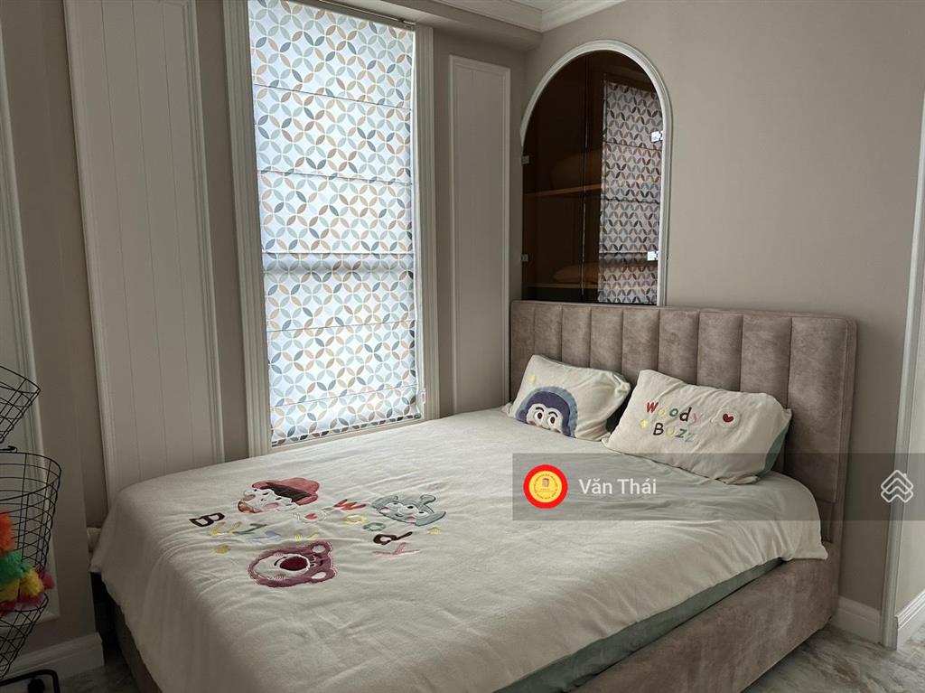 Cần bán căn hộ chung cư hà đô centrosa. 107m2,3pn, giá 15 tỷ. 0933 033 *** thái