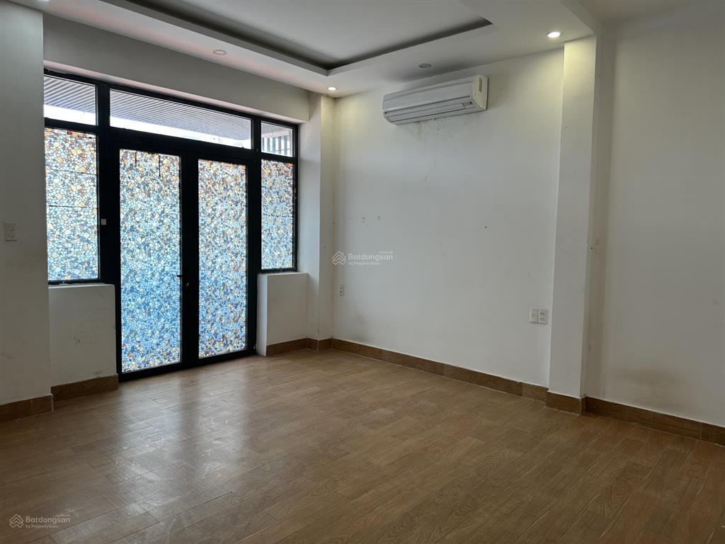 Cho thuê nhà mặt đường quận sơn trà, đà nẵng