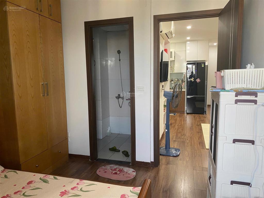Tôi chính chủ bán căn 61,5m toà vp6 linh đàm, giá 3,x tỷ 0942 968 ***