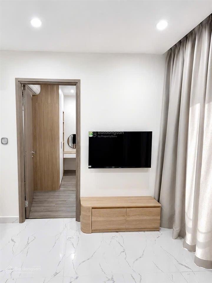 Cho thuê 2pn2wc full nội thất mới 100%, tòa gh1 đối diện vincom giá 9tr/th