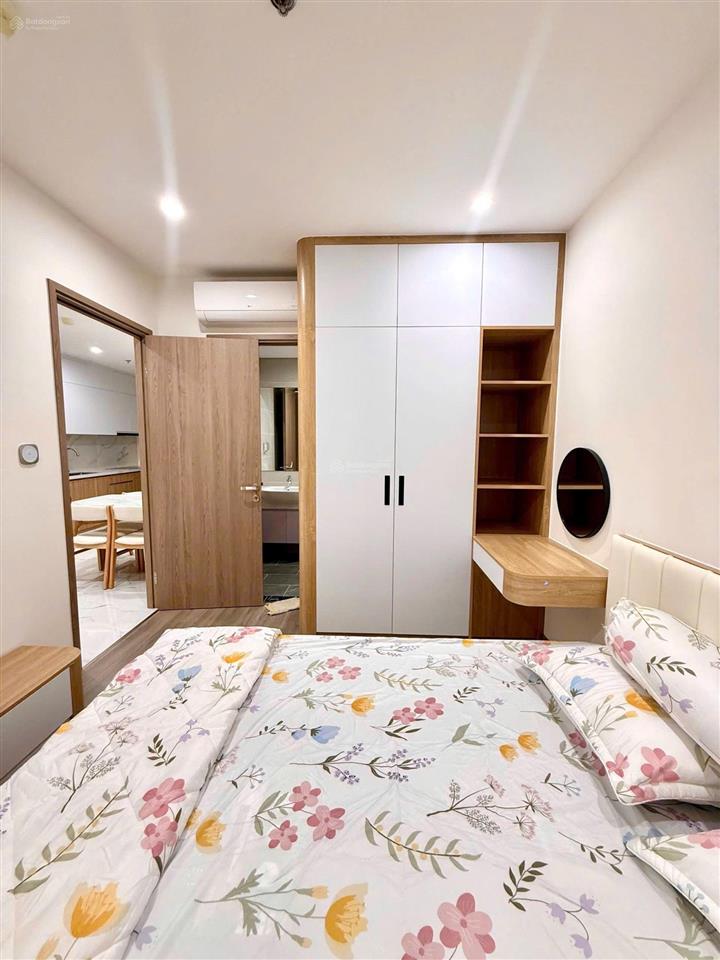 Cho thuê 2pn2wc full nội thất mới 100%, tòa gh1 đối diện vincom giá 9tr/th