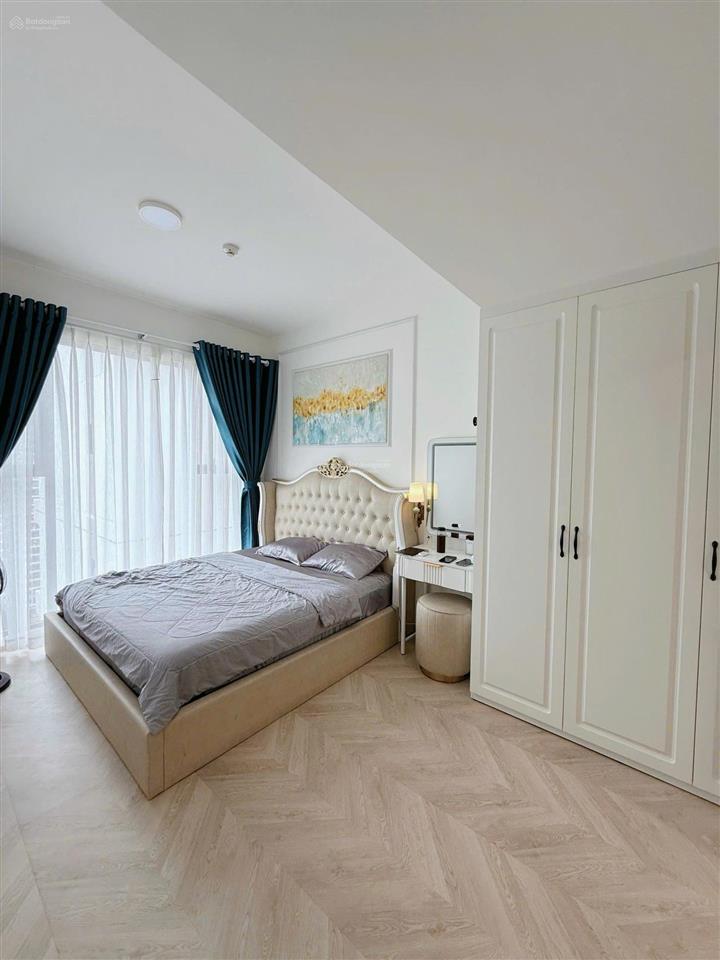 Cho thuê căn 2pn full nội thất đẹp, view thoáng giá 12tr/th, free phí quản lý