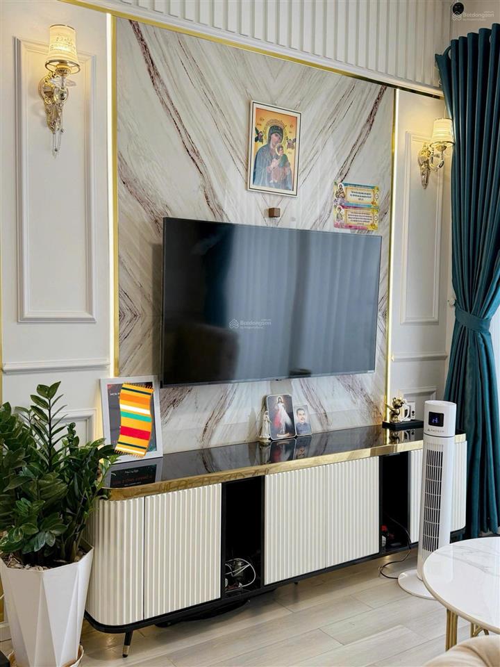 Cho thuê căn 2pn full nội thất đẹp, view thoáng giá 12tr/th, free phí quản lý