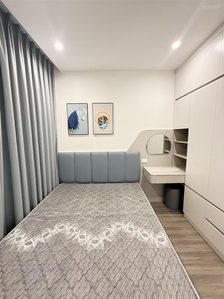 Cho thuê căn góc 2pn full nội thất luxury giá 12tr/th view sông, công viên 36ha