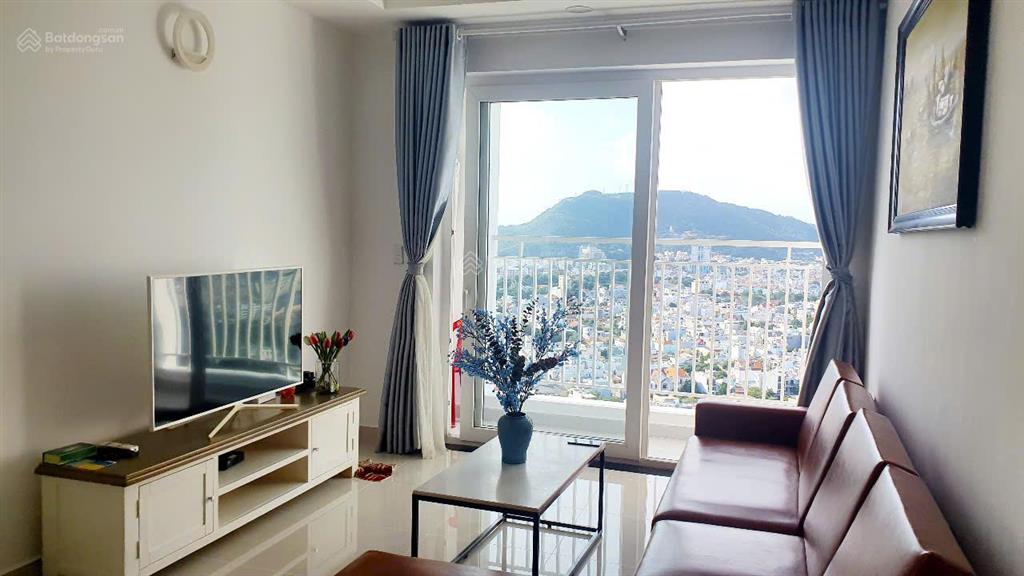 Bán gấp căn 3 phòng 108m2 chung cư vũng tàu melody, full nội thất, tầng cao.  e yến 0792 366 ***