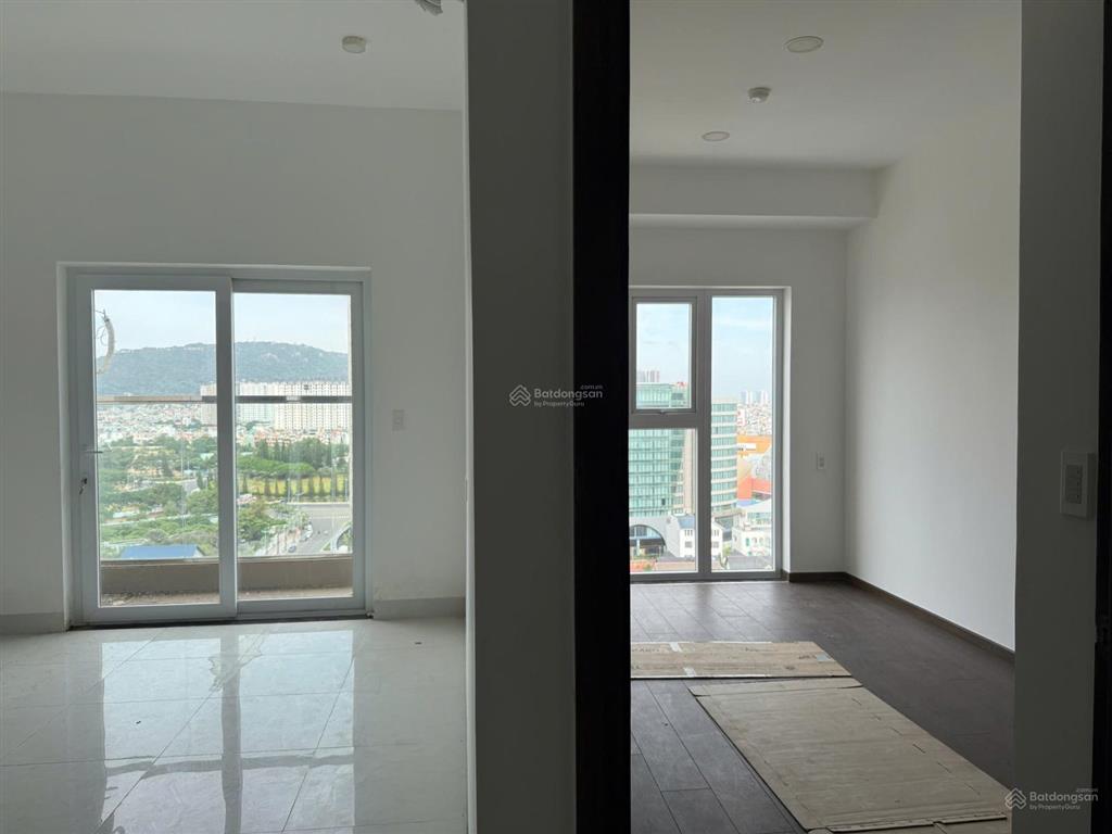 Bán căn 2 phòng cc mermaid seaview tháp tam thắng, mới 100%. giá bán 3.8 tỷ.  e yến 0792 366 ***