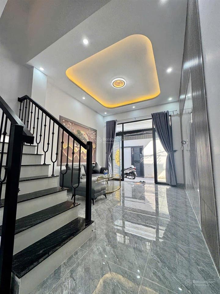 Bán nhà hẻm lý tự trọng  vũng tàu cách biển bãi trước 5 phút đi bộ. nhà mới đẹp.  0792 366 ***