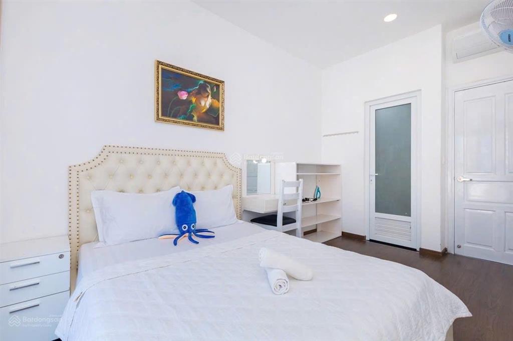 Bán căn 2 phòng ngủ cc mermaid seaview vũng tàu, full nội thất. giá 4 tỷ.  e yến 0792 366 ***