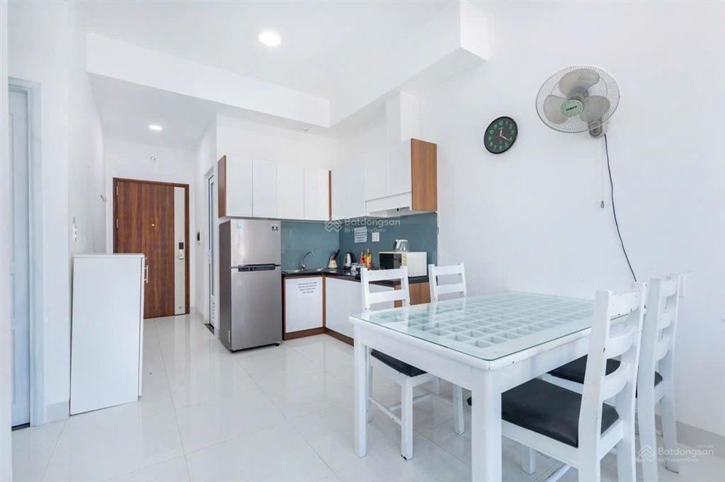 Bán căn 2 phòng ngủ cc mermaid seaview vũng tàu, full nội thất. giá 4 tỷ.  e yến 0792 366 ***