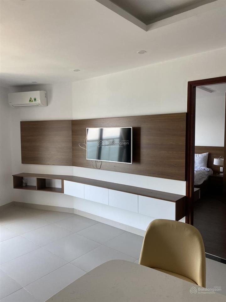 Cho thuê căn 1 phòng ngủ cc mermaid seaside, giá 8 triệu/tháng, full nội thất.  yến 0792 366 ***