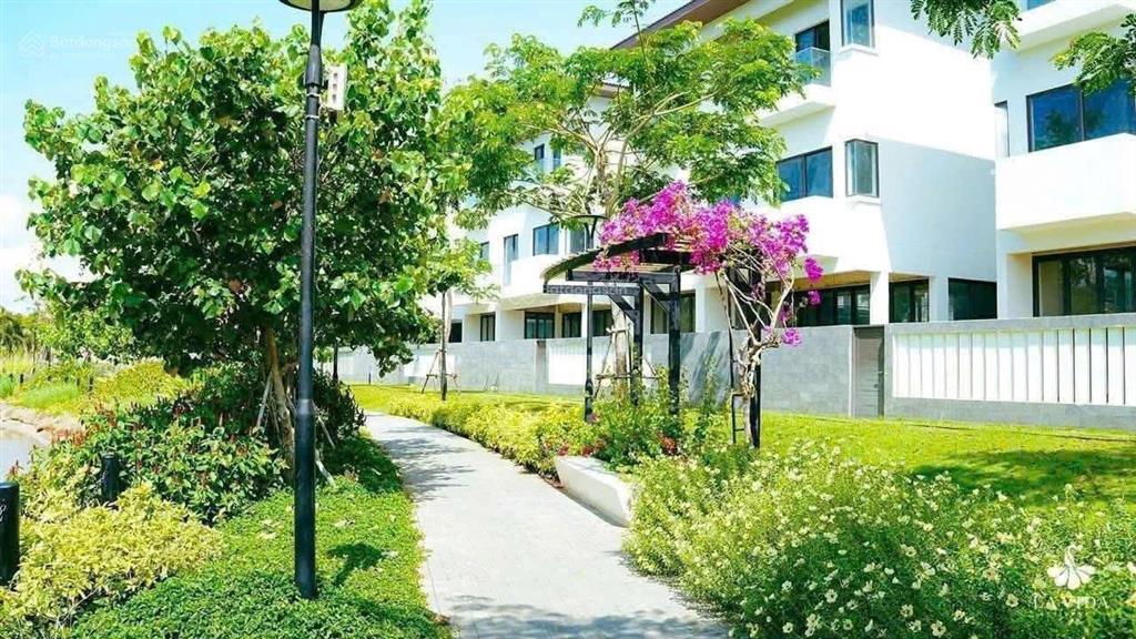 Bán biệt thự đơn lập giá tốt khu la vida residences vũng tàu, chỉ 20 tỷ.  e yến 0792 366 ***