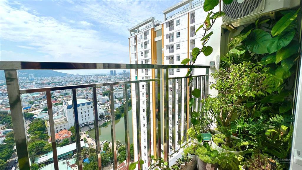 Bán căn hộ 2 phòng ngủ vũng tàu melody, 108m2. giá 4,8 tỷ.  e yến 0792 366 ***