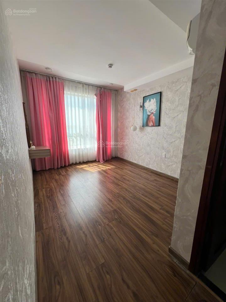 Bán chung cư 2 phòng 84m2 vũng tàu goldsea, full nội thất. giá 3.8 tỷ, view biển.  yến 0792 366 ***