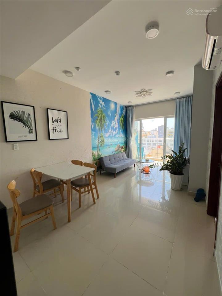Bán chung cư 2 phòng 84m2 vũng tàu goldsea, full nội thất. giá 3.8 tỷ, view biển.  yến 0792 366 ***