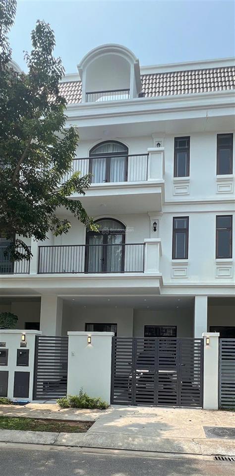 Cho thuê nhà phố lavida residences vũng tàu. giá 22 triệu/tháng.  e yến 0792 366 ***