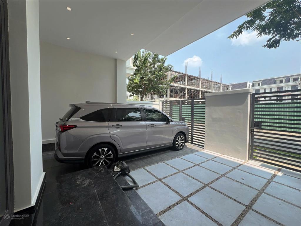 Cho thuê nhà phố lavida residences vũng tàu. giá 22 triệu/tháng.  e yến 0792 366 ***