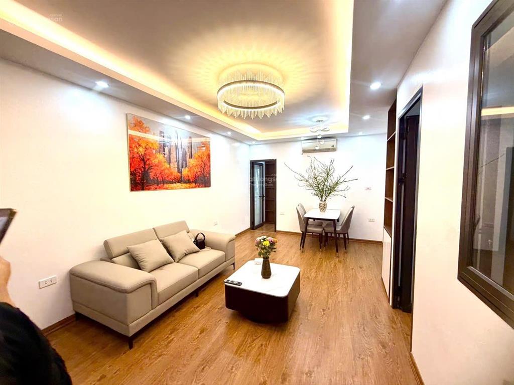 Chính chủ bán tt hoàng quốc việt,miễn trung gian