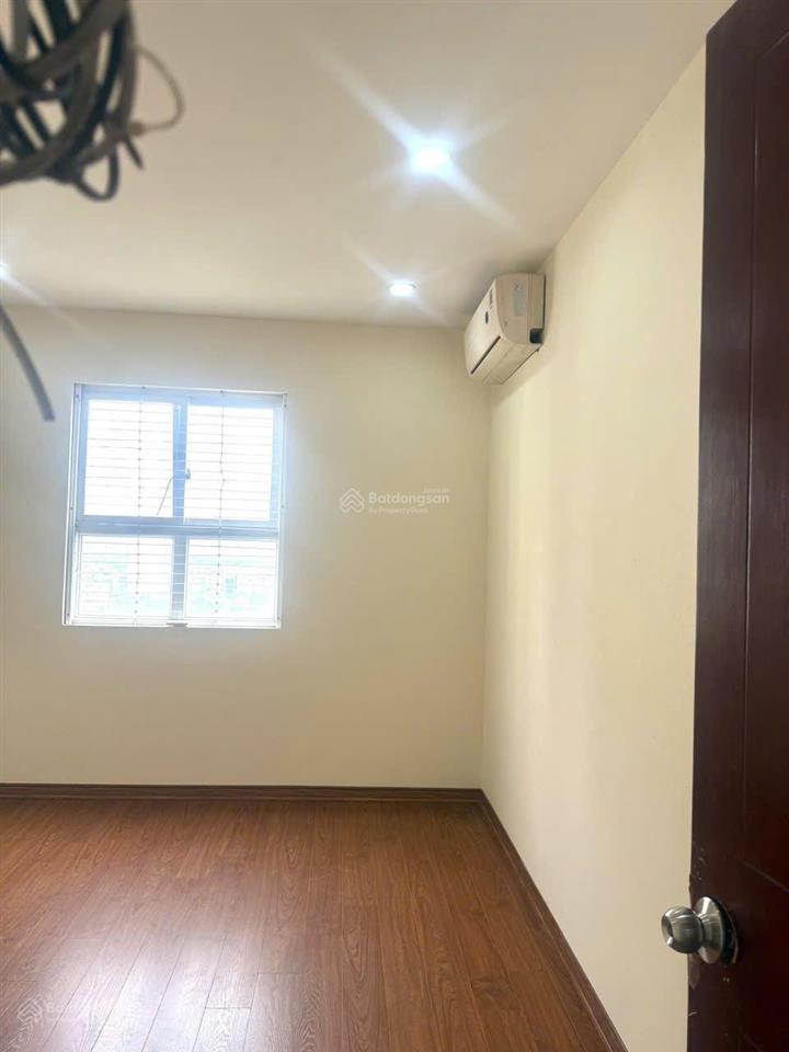 Bán gấp căn hộ chung cư ct1 thạch bàn, 4,1 tỷ, 75m2, chính chủ giá cực chất