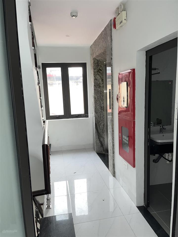 Cc cho thuê ch hoặc vp mặt đường ô tô tránh, ngõ 117 thái hà, hn