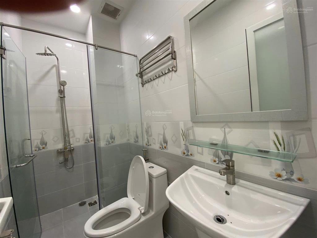 Nhà đẹp , tiện kinh doanh mặt tiền đường bắc ái, tân phú giá chỉ 11.8 tỷ