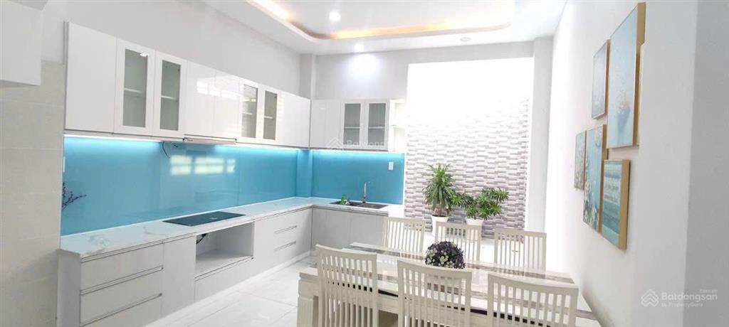 Nhà đẹp , tiện kinh doanh mặt tiền đường bắc ái, tân phú giá chỉ 11.8 tỷ