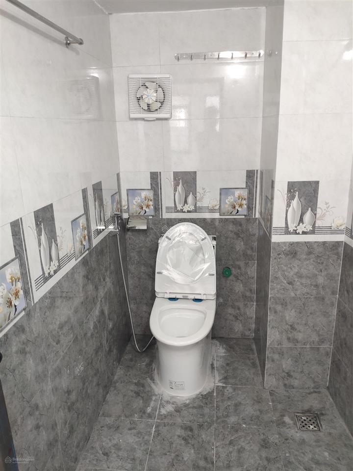 Cho thuê phòng dạng căn hộ cao cấp cực đẹp đủ đồ thang máy đỗ đức dục